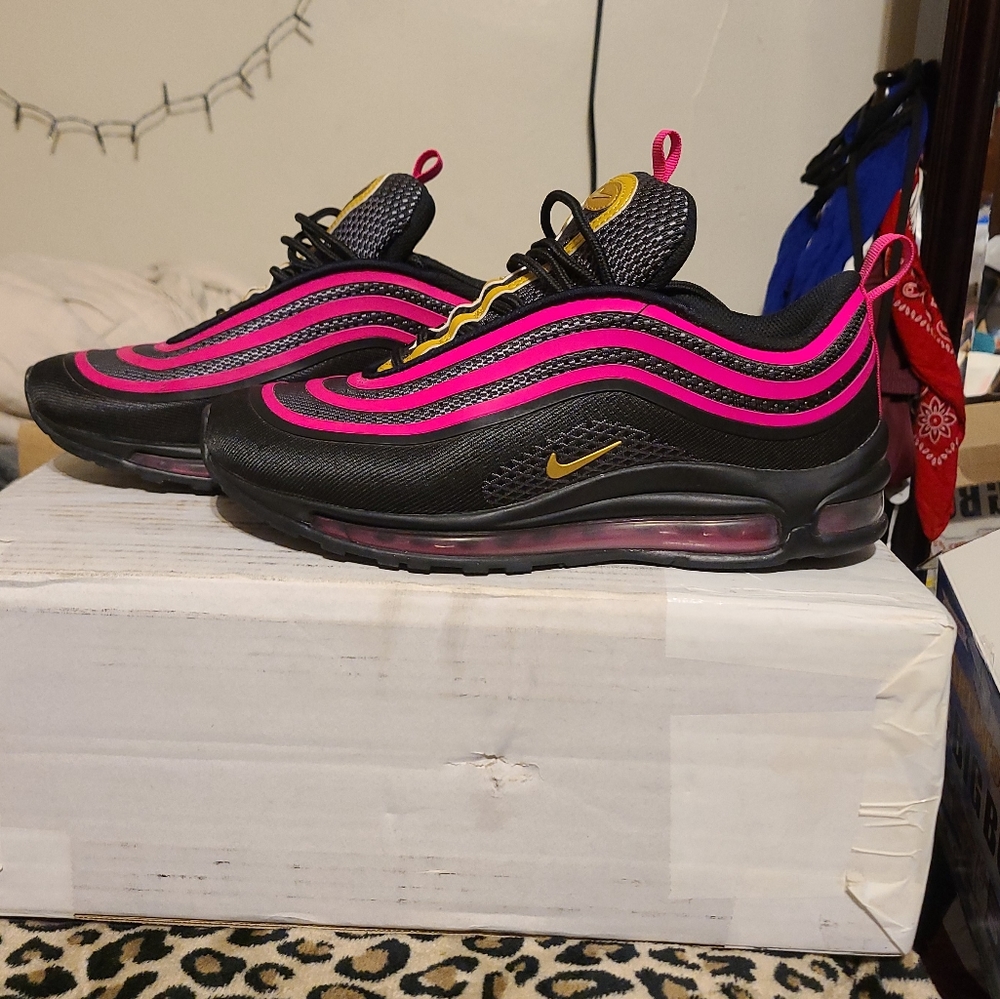 Airmax - Picture 2 of 4